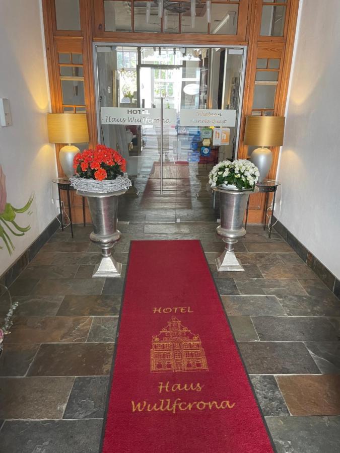 Haus Wullfcrona Hotel Щралзунд Екстериор снимка