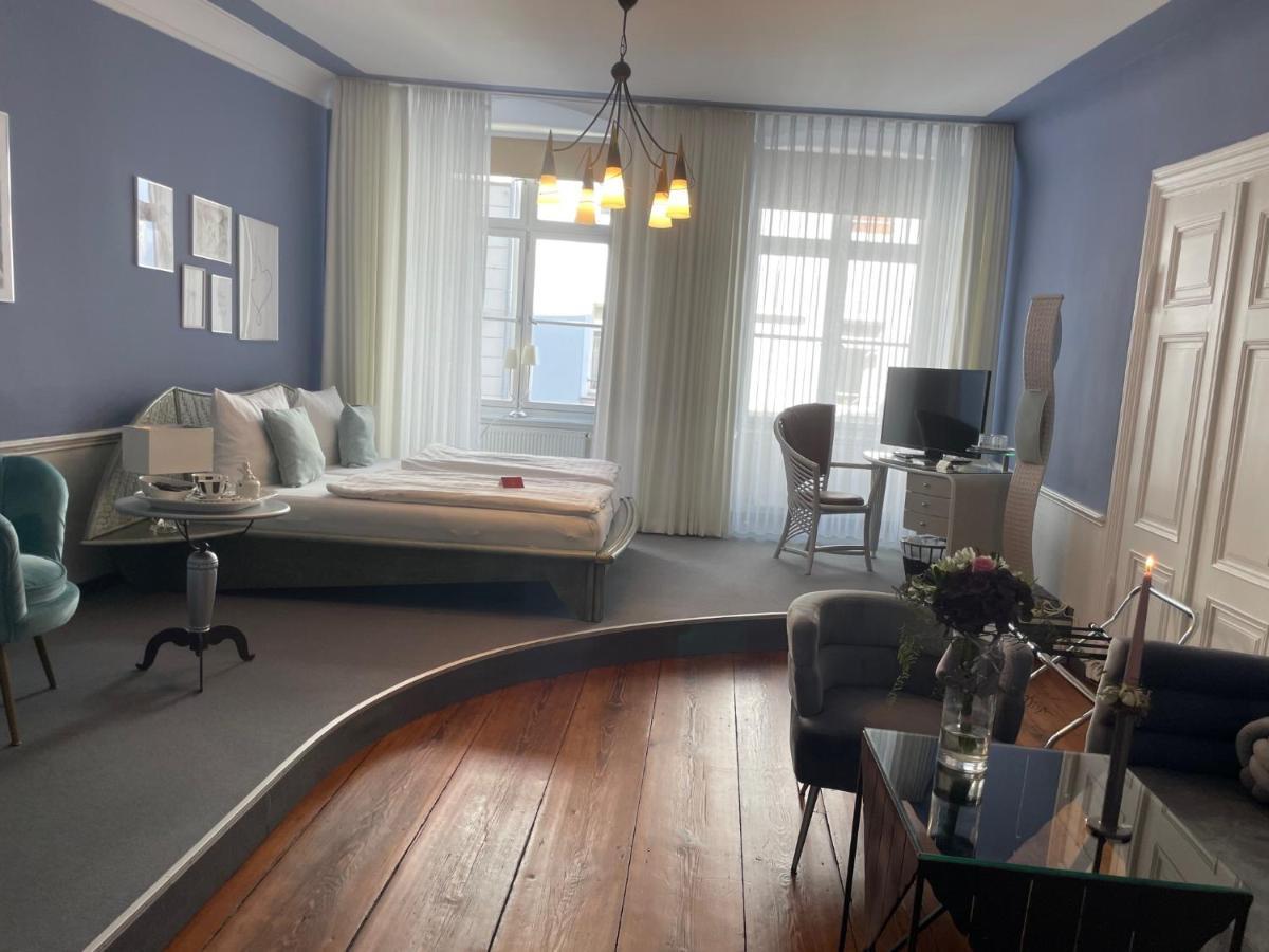 Haus Wullfcrona Hotel Щралзунд Екстериор снимка